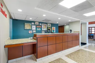 Photo 4 - Drury Inn & Suites Joplin