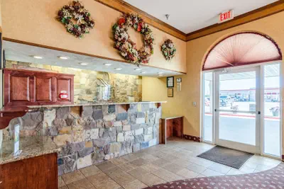 Photo 3 - Quality Inn Alliance