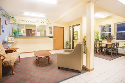 Photo 3 - Days Inn by Wyndham Lexington NE