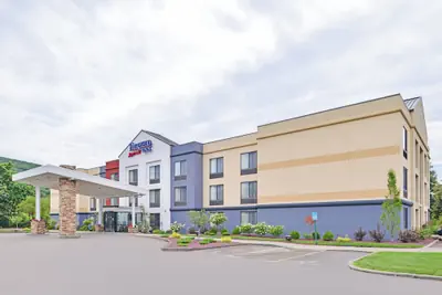 Photo 2 - Fairfield Inn Marriott Corning