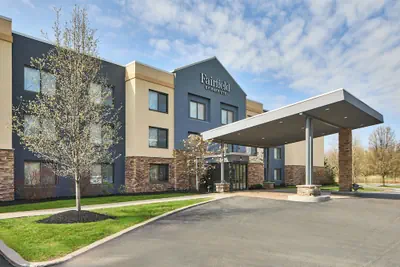 Photo 2 - Fairfield Inn by Marriott Rochester East