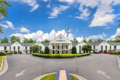 Photo 2 - Comfort Inn Pinehurst - Southern Pines