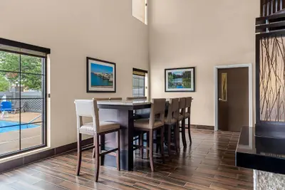 Photo 5 - Comfort Suites near Camp Lejeune
