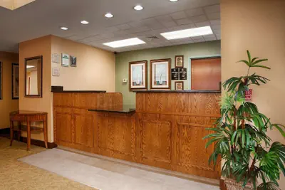 Photo 2 - Best Western Plus Edison Inn