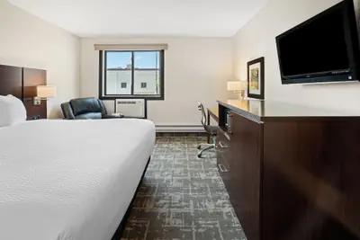 Photo 5 - Fargo Inn and Suites