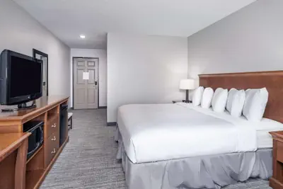 Photo 5 - Country Inn & Suites by Radisson, Maumee - Toledo