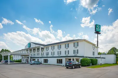 Photo 2 - Quality Inn & Suites Bellville - Mansfield
