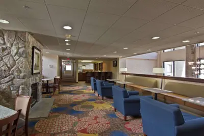 Photo 5 - Hampton Inn & Suites Chillicothe