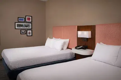 Photo 5 - Hampton Inn by Hilton Youngstown-West I-80