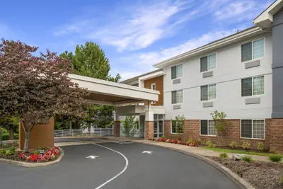 Photo 2 - Fairfield Inn & Suites by Marriott Beaverton