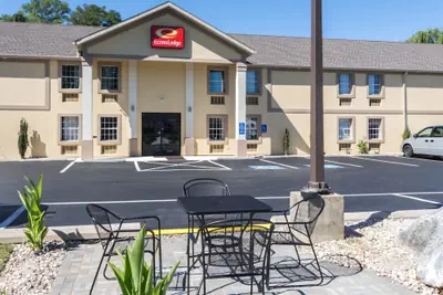 Photo 2 - Econo Lodge Harrisburg - Southwest of Hershey Area