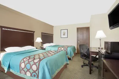 Photo 4 - Super 8 by Wyndham Danville