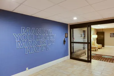 Photo 3 - Hampton Inn Somerset