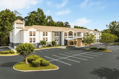 Photo 2 - Fairfield by Marriott Inn & Suites Columbia Lexington