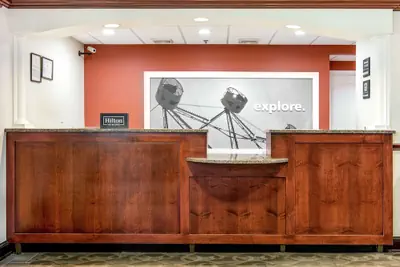 Photo 4 - Hampton Inn & Suites Bethlehem