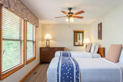 Photo 5 - Hilton Vacation Club MountainLoft Gatlinburg