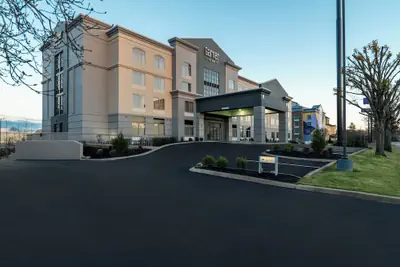 Photo 2 - Garner Hotel Murfreesboro West by IHG