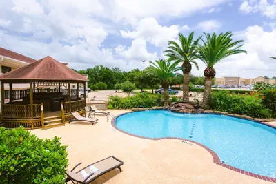 Photo 2 - Best Western Pearland Inn