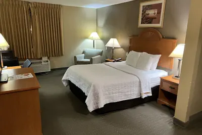 Photo 5 - Americas Best Value Inn Pharr