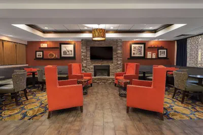 Photo 3 - Hampton Inn Bristol