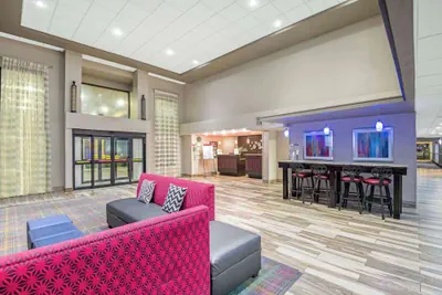 Photo 4 - La Quinta Inn & Suites by Wyndham Denison - N. Lake Texoma