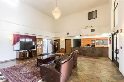 Photo 4 - Quality Inn & Suites Junction