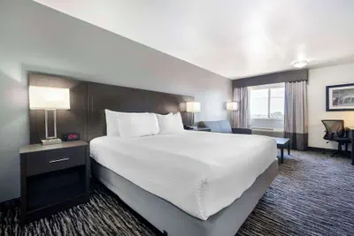 Photo 2 - Best Western Santa Fe