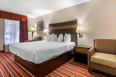 Photo 5 - Best Western Lindale Inn