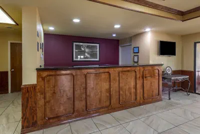 Photo 4 - Best Western Lindale Inn