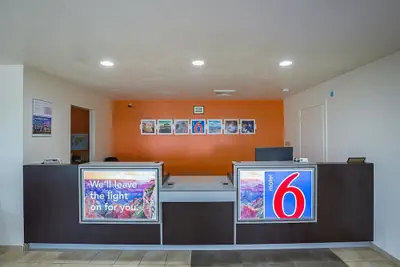 Photo 4 - Motel 6 Madisonville, TX