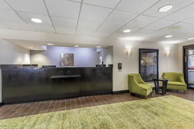 Photo 4 - Comfort Inn Plano-Dallas