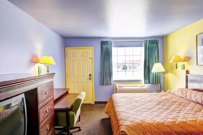 Photo 5 - Nites Inn