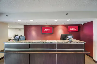 Photo 5 - Red Roof Inn Laredo