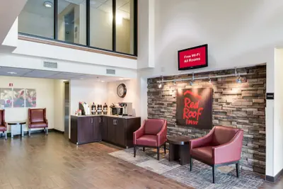 Photo 4 - Red Roof Inn Laredo