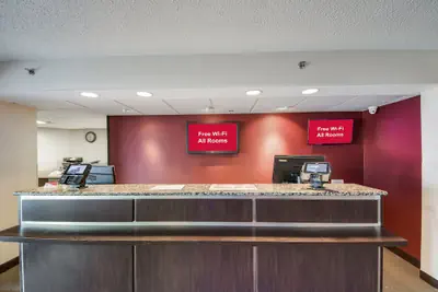 Photo 3 - Red Roof Inn Laredo