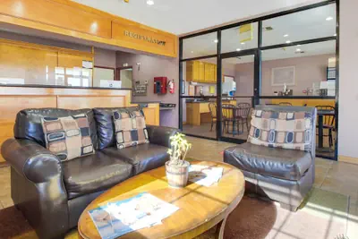 Photo 4 - OYO Hotel Ingleside TX