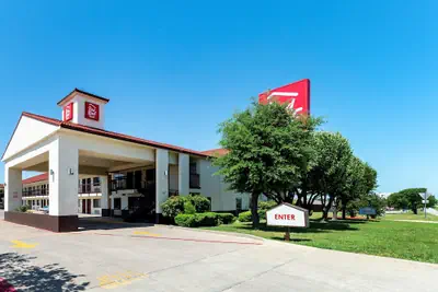 Photo 2 - Red Roof Inn Dallas - Mesquite/ Fair Park NE