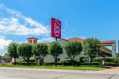 Photo 2 - Red Roof Inn Dallas - Mesquite/ Fair Park NE