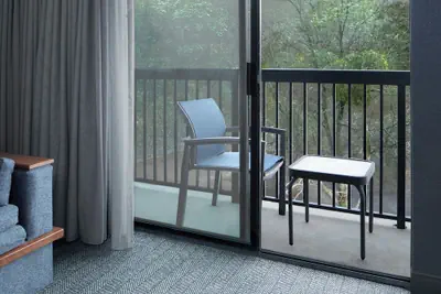 Photo 4 - Courtyard by Marriott Chesapeake