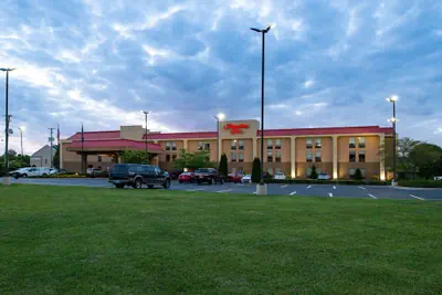 Photo 2 - Hampton Inn Wytheville