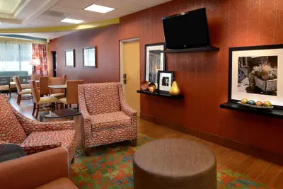 Photo 5 - Hampton Inn Martinsville