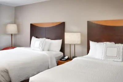 Photo 5 - Fairfield Inn & Suites by Marriott Seattle Bellevue/Redmond