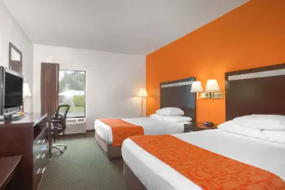 Photo 5 - Howard Johnson by Wyndham Beckley