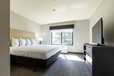 Photo 4 - Country Inn & Suites by Radisson, Appleton Airport - Fox River Mall Area