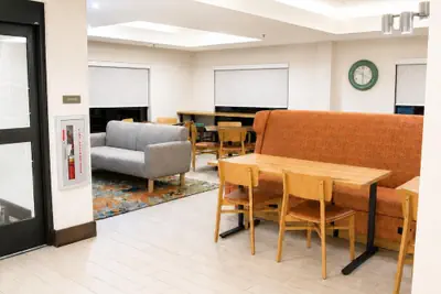 Photo 3 - Hampton Inn Summersville