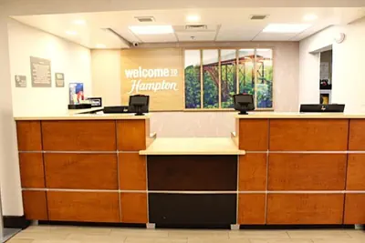 Photo 4 - Hampton Inn Summersville