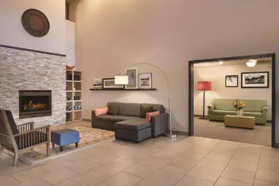Photo 3 - Country Inn & Suites by Radisson, Germantown, WI