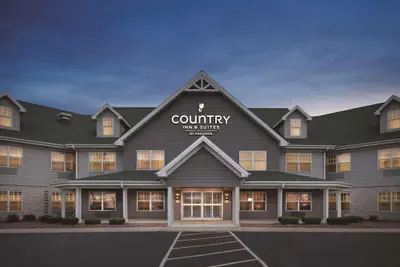Photo 2 - Country Inn & Suites by Radisson, Germantown, WI