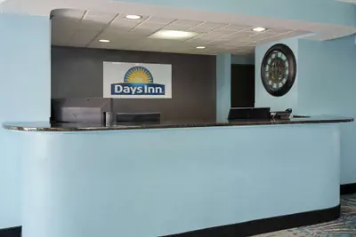 Photo 3 - Days Inn by Wyndham Neenah
