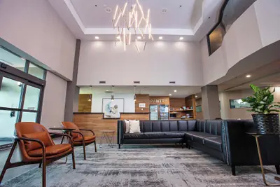 Photo 4 - Four Points by Sheraton Appleton